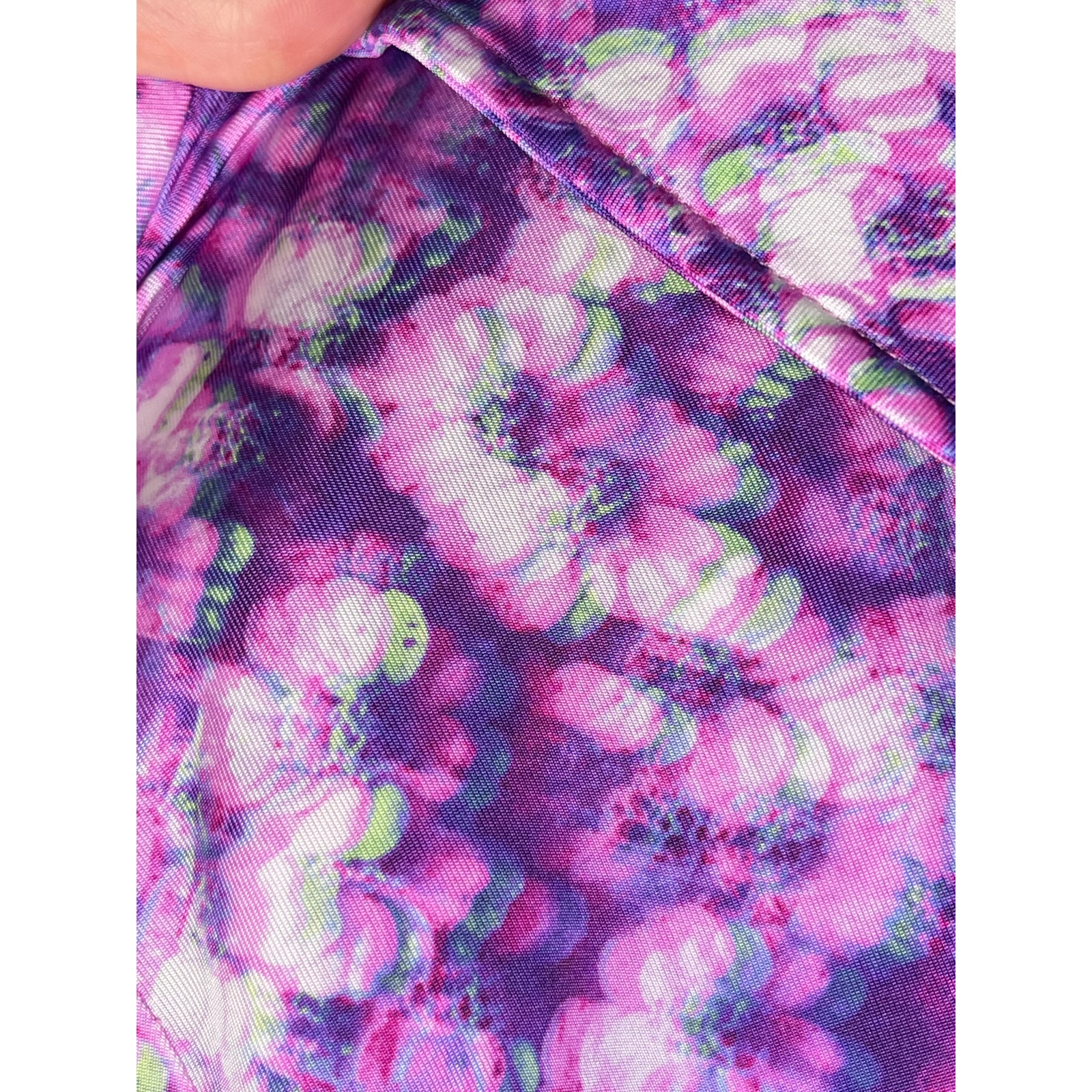 Grover Rad Sz S Small Purple Haze Watercolor Floral Button Front Shirt Top Nwt — image 5 of 8